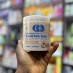 E45 Flake Away & Whitening 
Face And Body Scrub [500g]