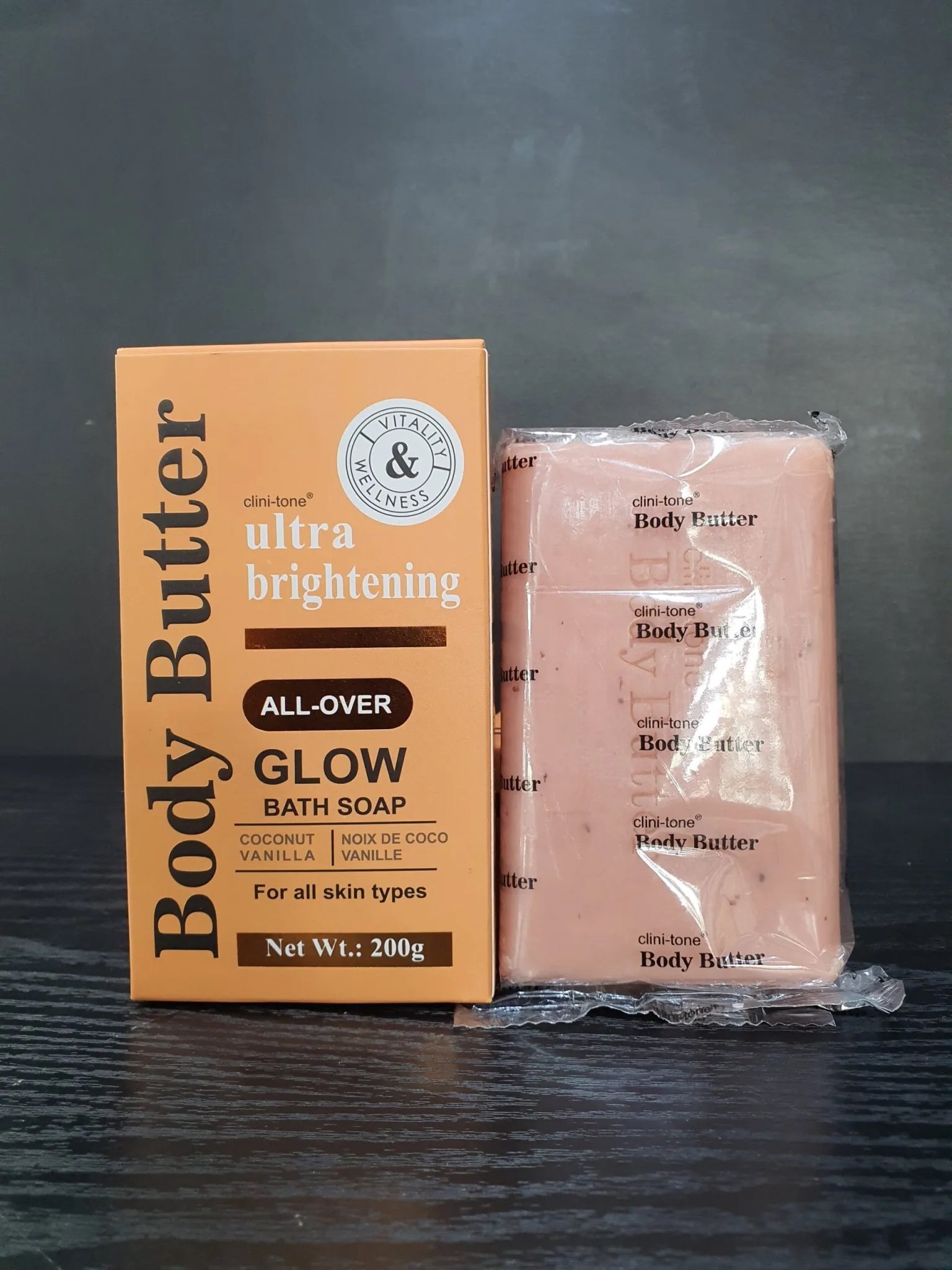 img_6448.jpeg Clinitone Radiant Vitamin C Glow Bath Soap 200g - Image 1