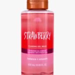 Tree Hut strawberry Foaming Gel Wash